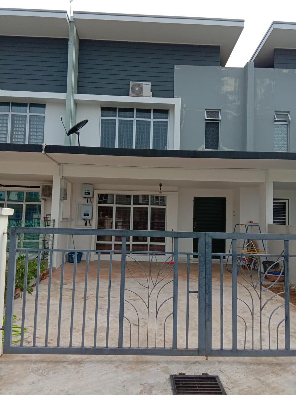 Property building, Balcony/Terrace
