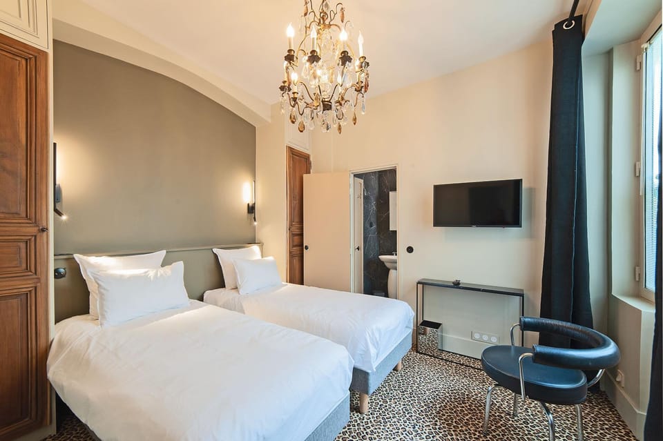 Pavillon Marais Bed and Breakfast in Paris