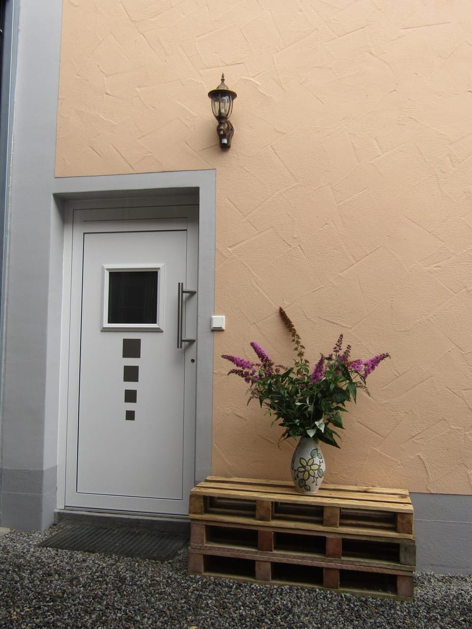 Facade/entrance