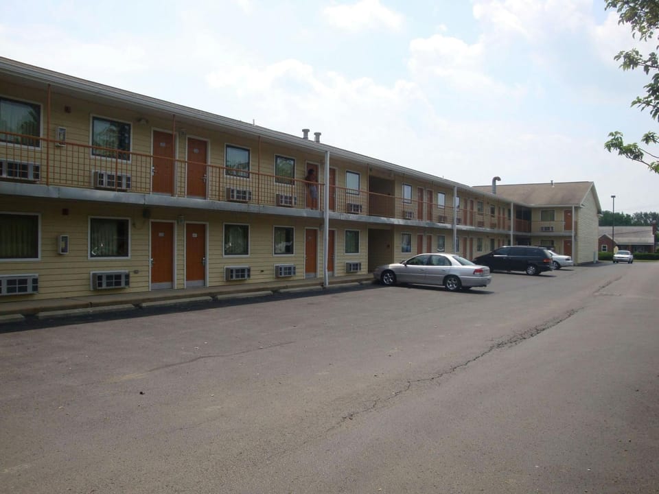 Property building, Street view, Parking