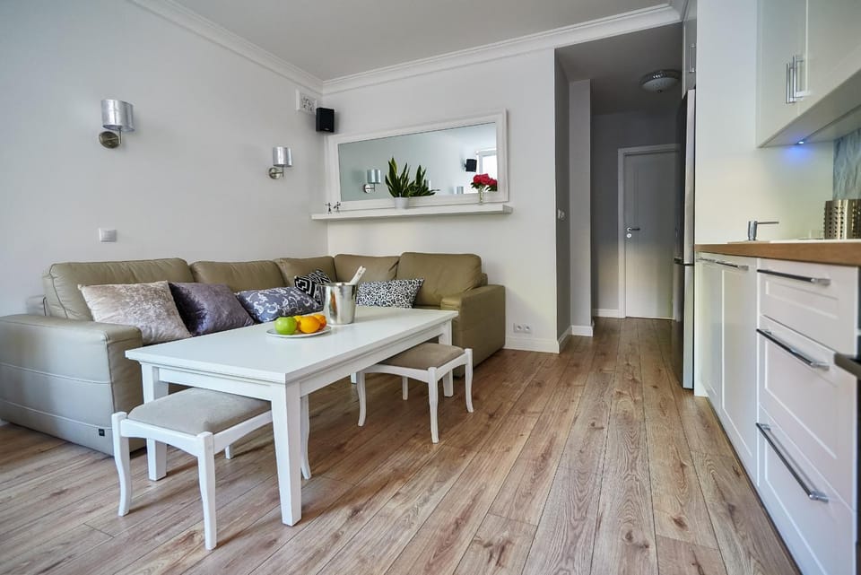 Bed, Kitchen or kitchenette, Dining area, Bedroom