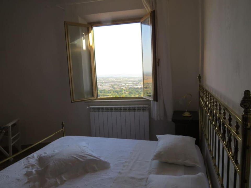 L'Orizzonte di Nocchi Manrico House in Rosignano Marittimo
