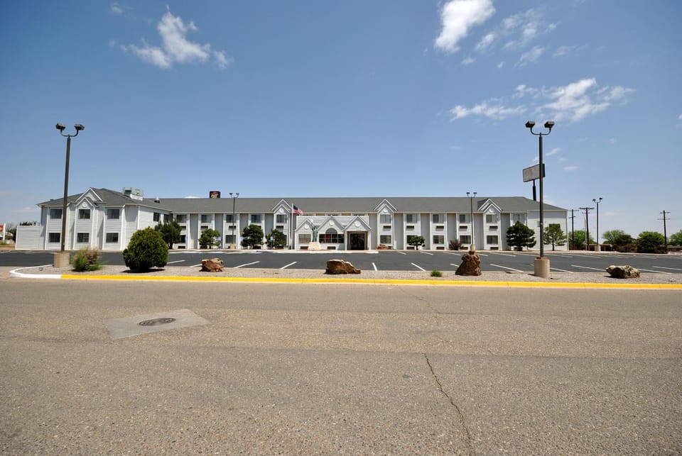 Property building, Nearby landmark, Facade/entrance