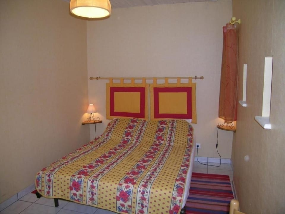 Gîte rénové avec terrasse privée et animaux admis - FR-1-489-10 House in Auvergne-Rhône-Alpes