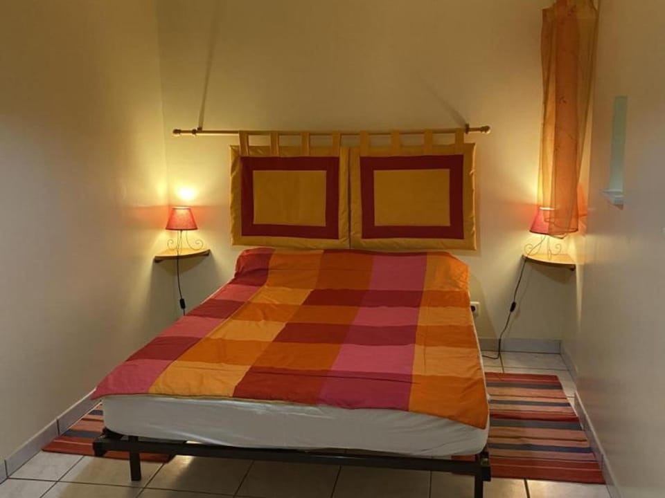 Gîte rénové avec terrasse privée et animaux admis - FR-1-489-10 House in Auvergne-Rhône-Alpes