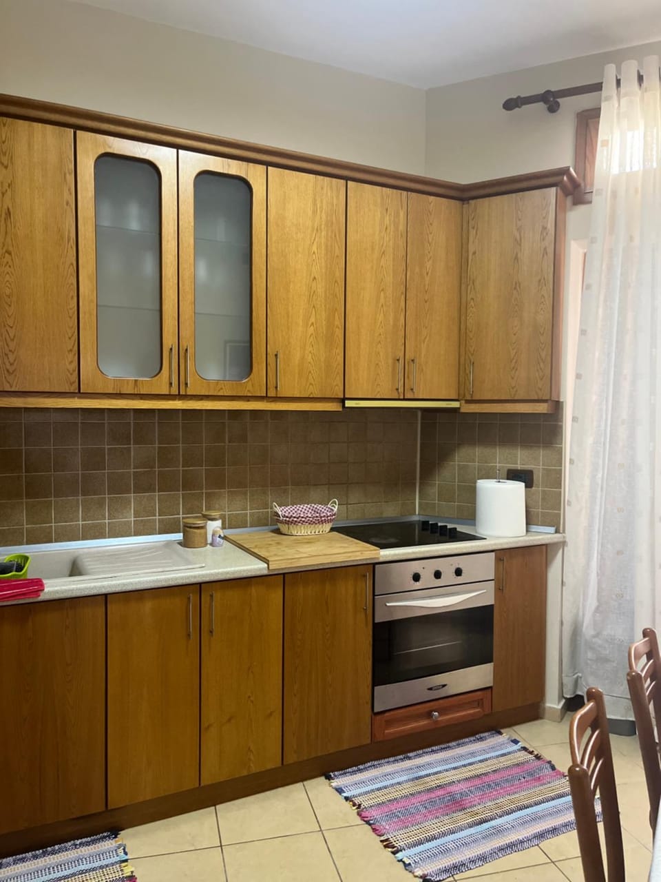 Kitchen or kitchenette, Dining area, dishwasher, oven
