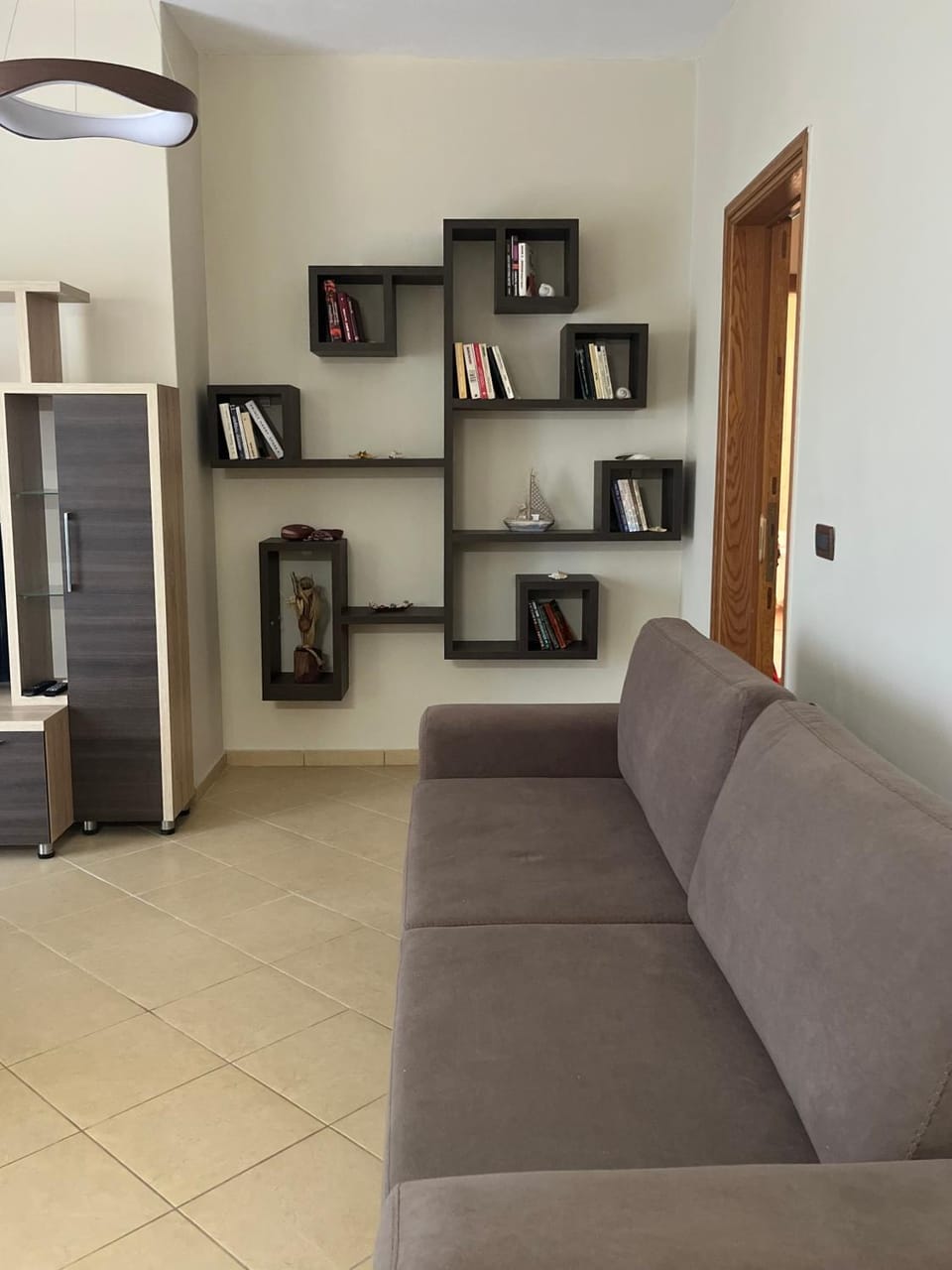 Library, Living room, Seating area