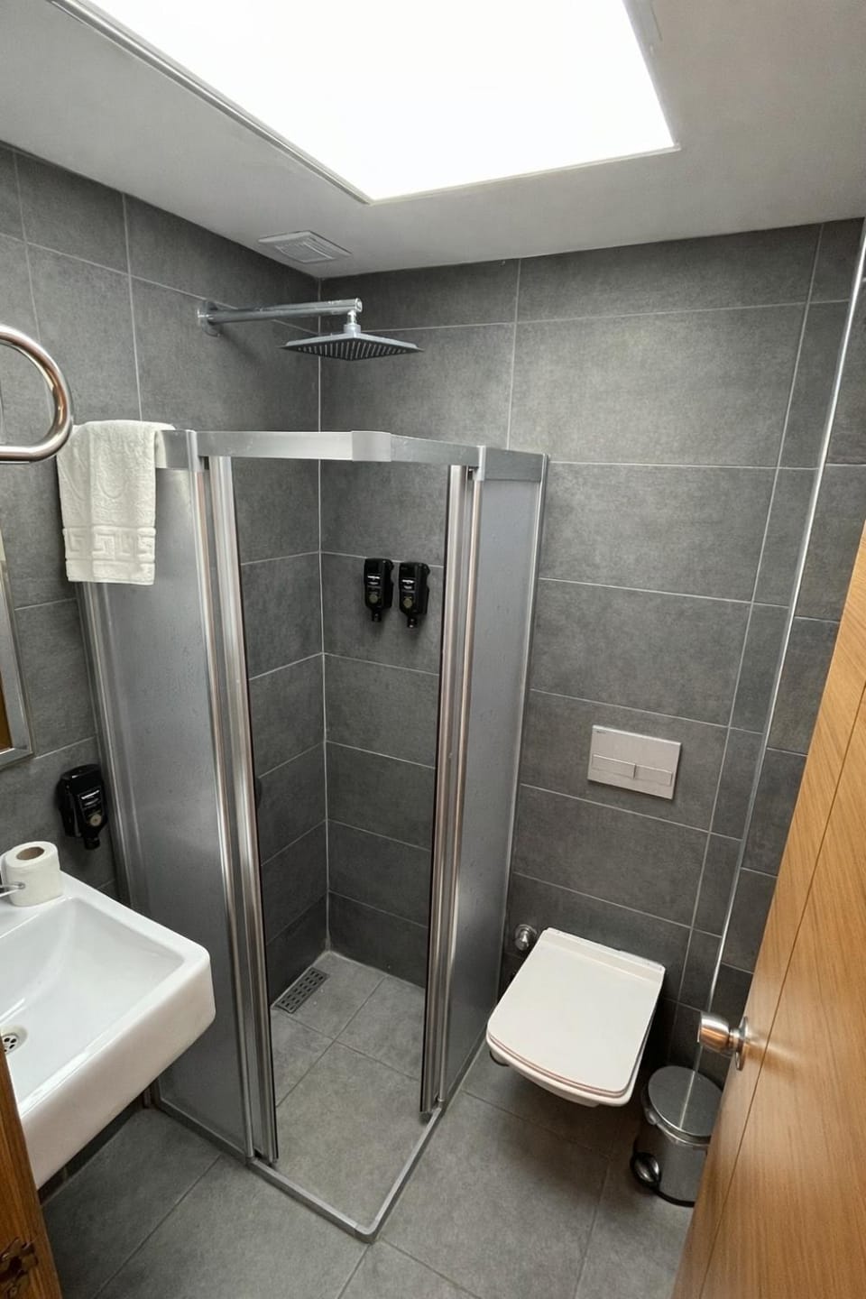 Shower, Toilet, Bathroom