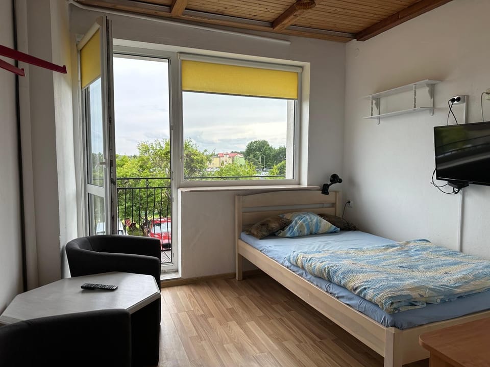 Bed, TV and multimedia, Photo of the whole room, Evening entertainment, Bedroom
