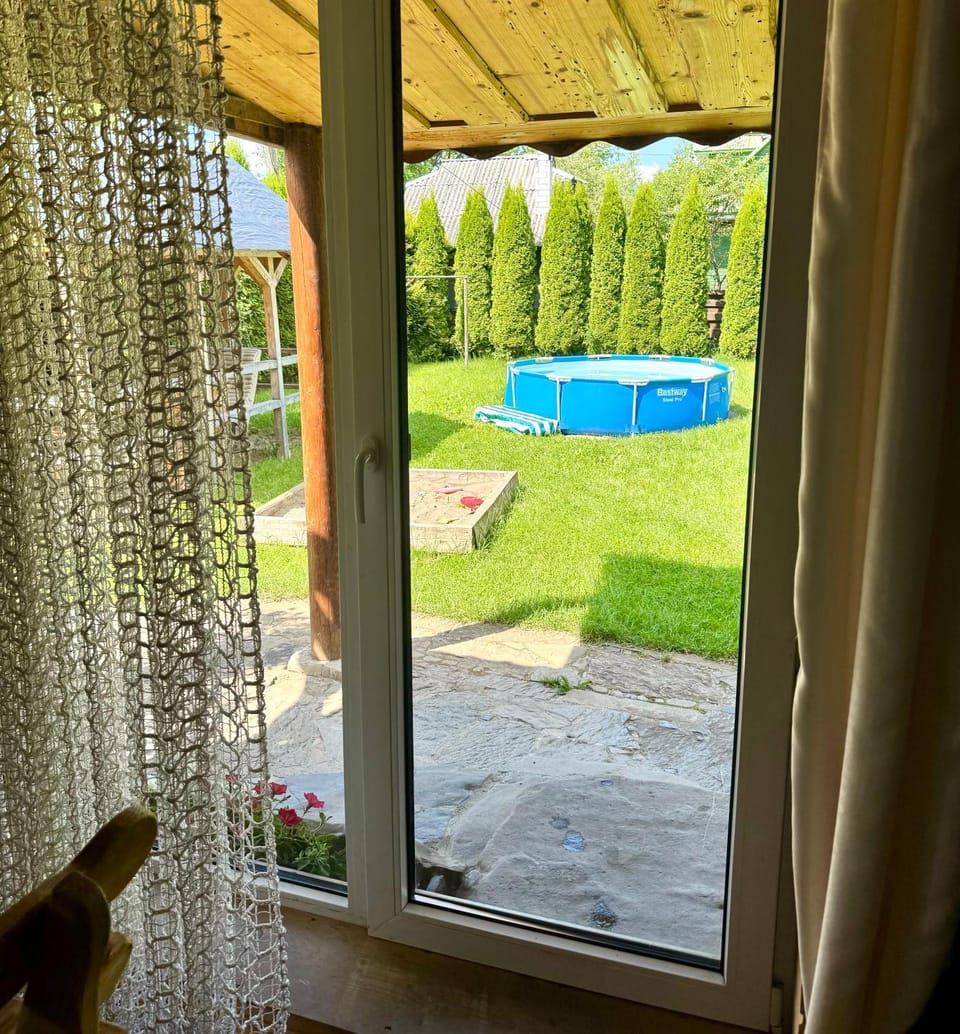 Лісова пісня Bed and Breakfast in Romania