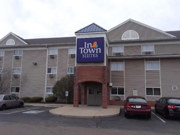 Property building, Parking