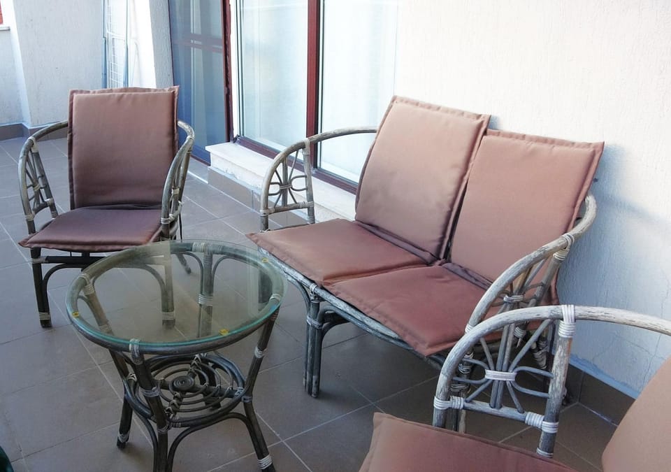 Balcony/Terrace, Seating area