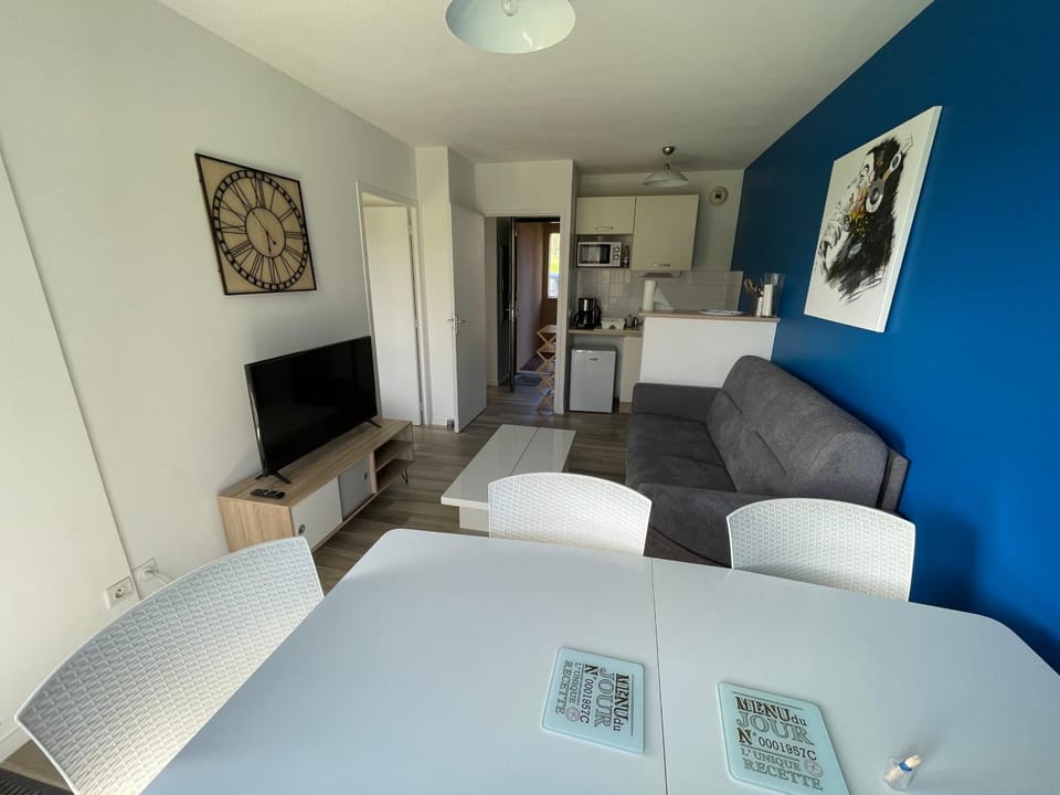 Appartement T2 cabine dans résidence avec piscine proche Honfleur - Deauville - Pont L'evêque Cabin in Normandy