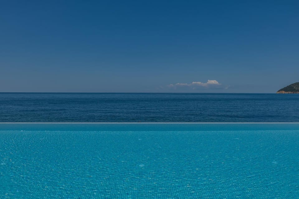 Zelen LUX Apartment in Montenegro