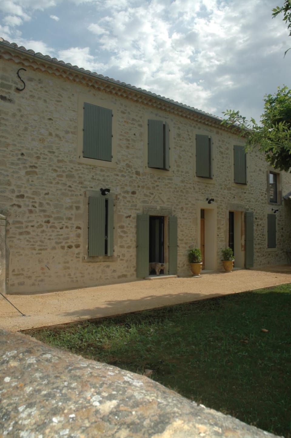 Property building, Facade/entrance