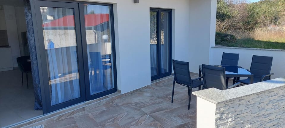 Holiday apartments Cecilija Apartment in Supetarska Draga