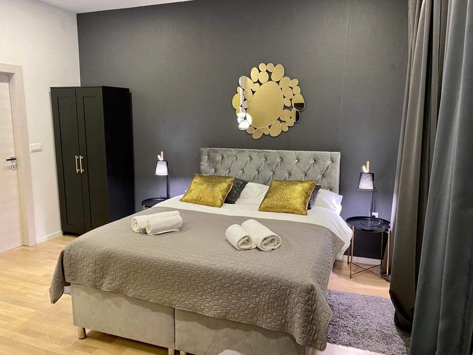 Bed, Photo of the whole room