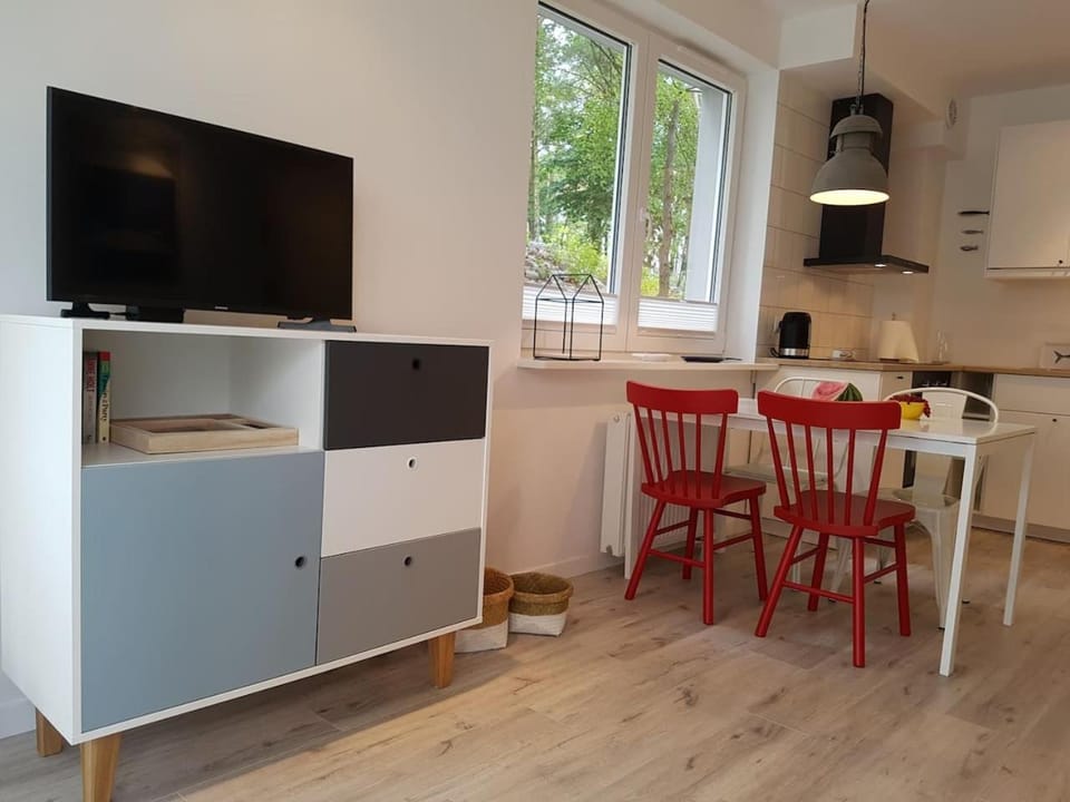 TV and multimedia, Dining area