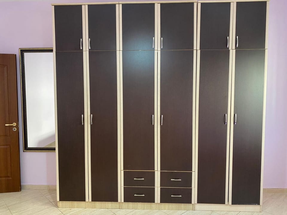 wardrobe