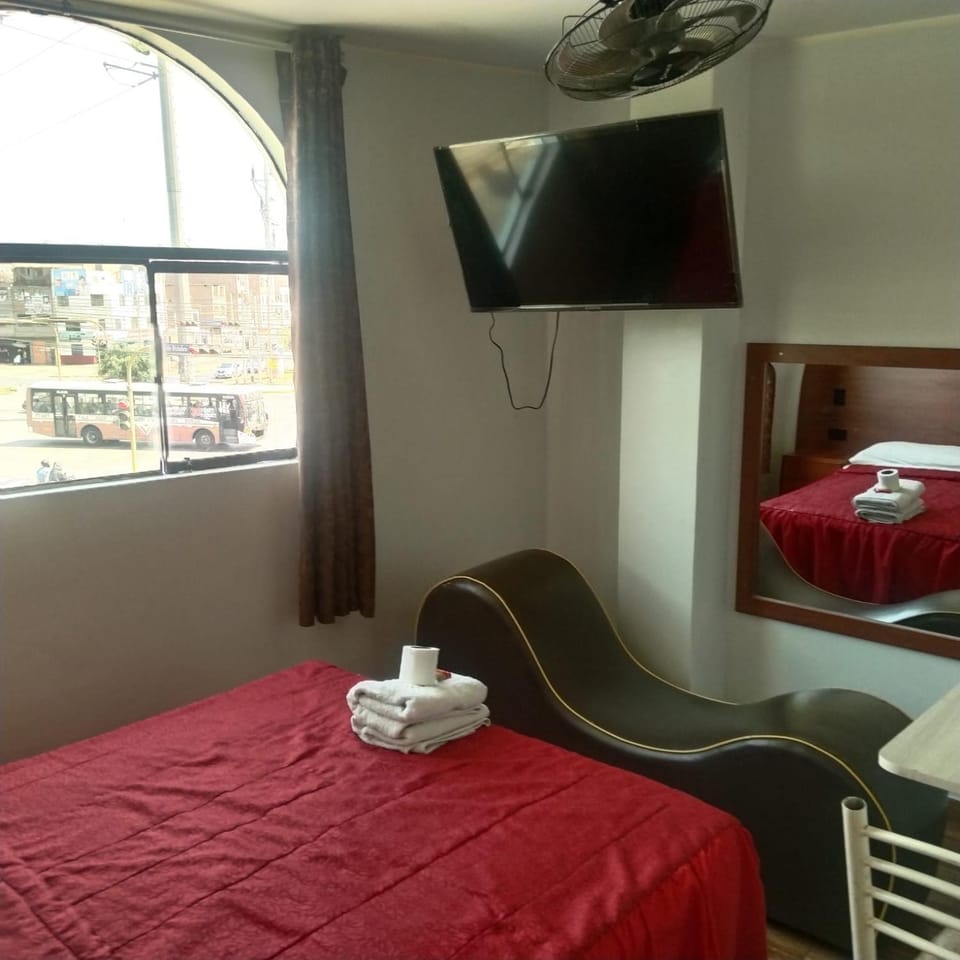 Hostal Jara Bed and Breakfast in Los Olivos