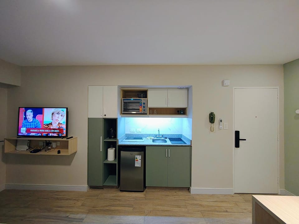 TV and multimedia, Kitchen or kitchenette, oven