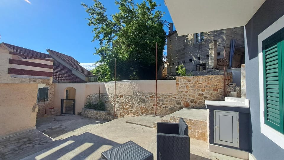 Kuća za odmor Dobrila Bed and Breakfast in Dubrovnik-Neretva County