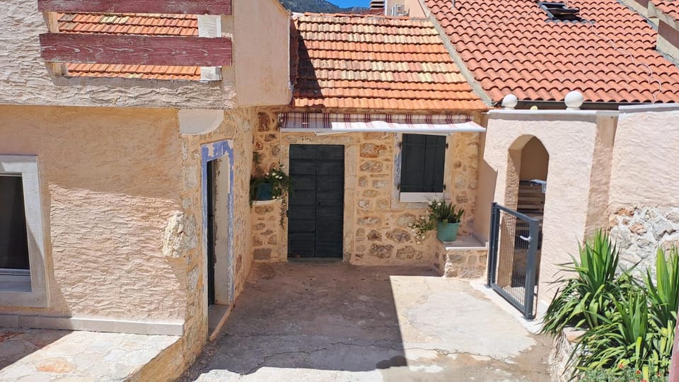 Kuća za odmor Dobrila Bed and Breakfast in Dubrovnik-Neretva County