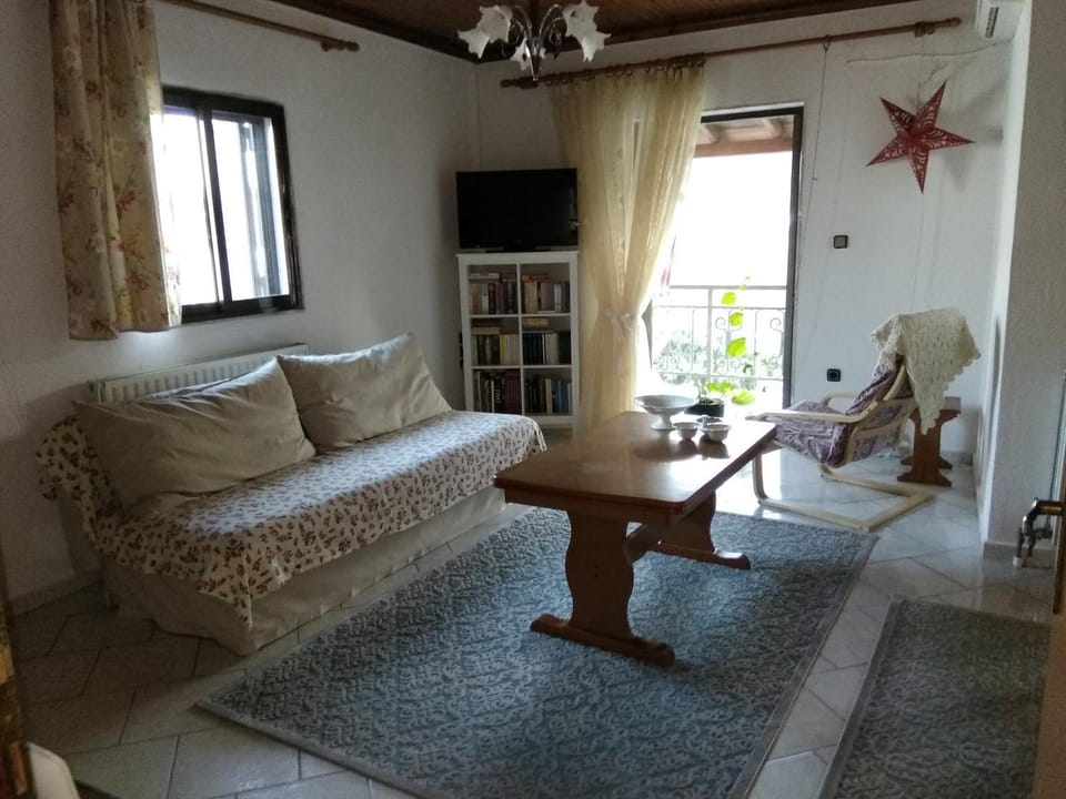 PAPAPOULIOS APARTMENT Apartment in Halkidiki