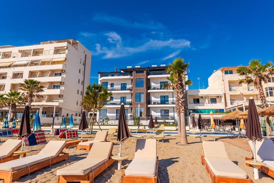 Day, Beach, Sea view, Location, sunbed