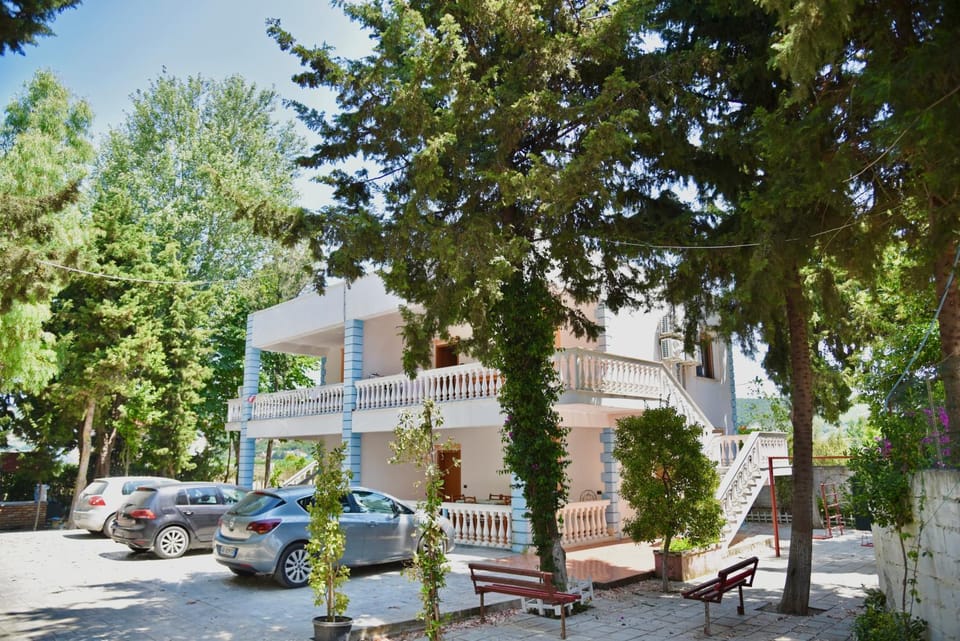 Property building, Garden, Garden view
