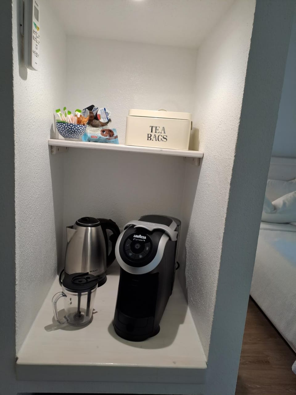 Coffee/tea facilities