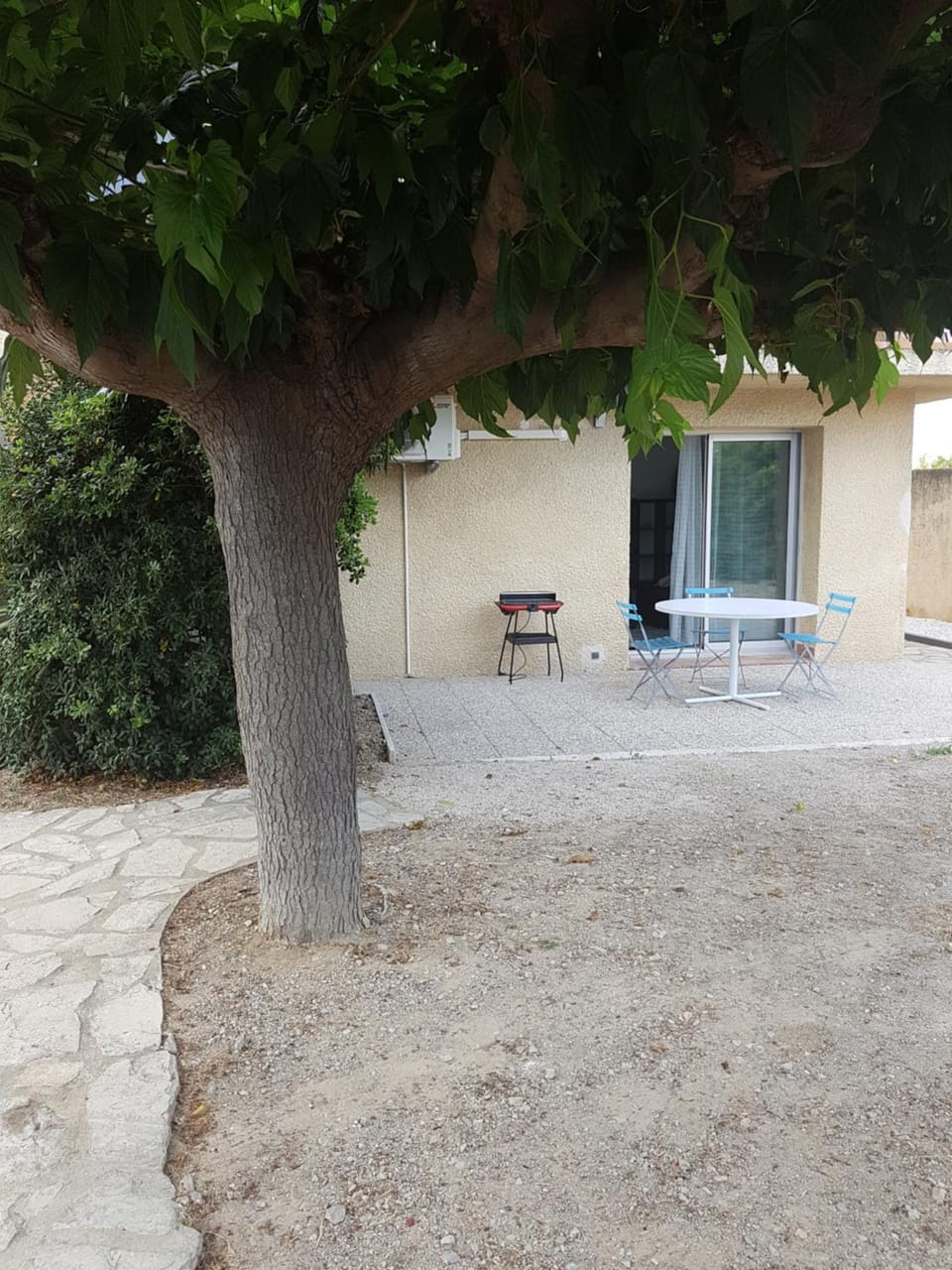Patio, Facade/entrance
