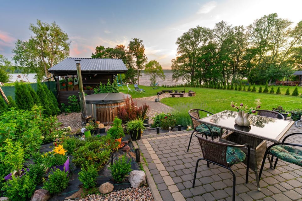 Garden, Garden view