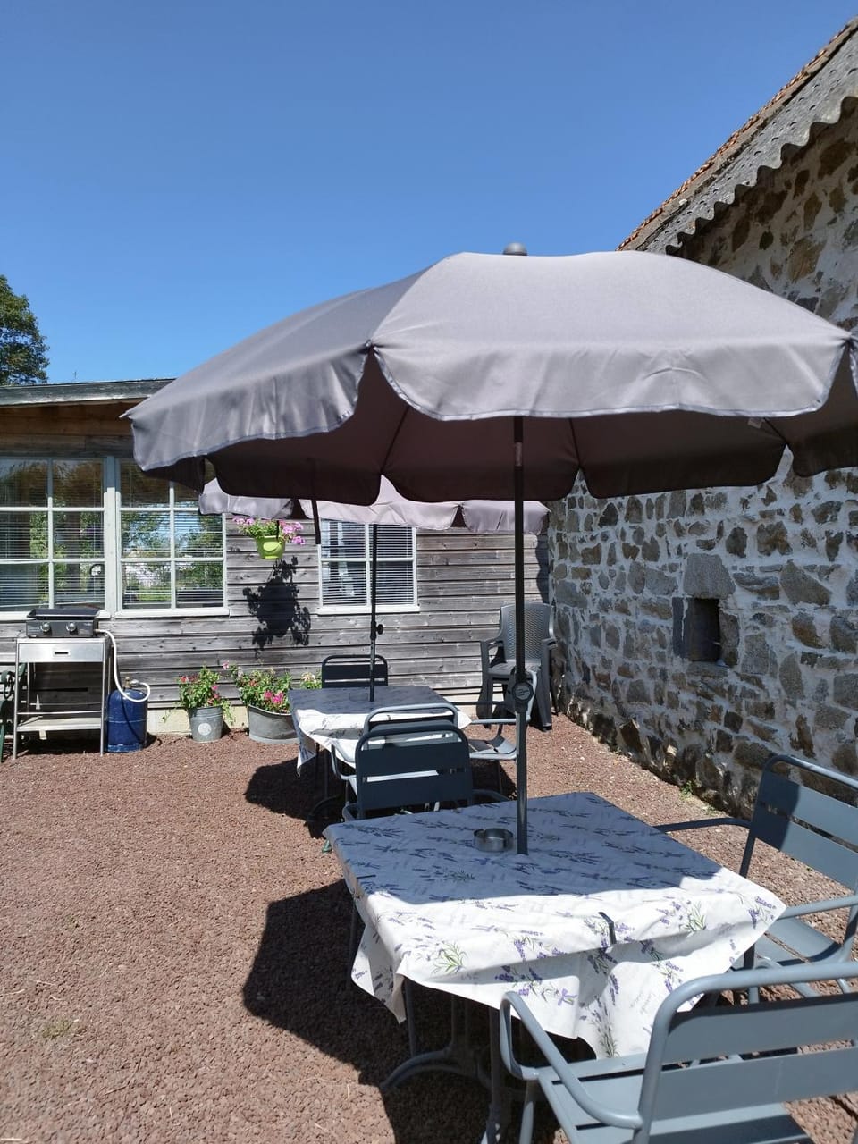 Cool Under Canvas Luxury tent in Auvergne-Rhône-Alpes