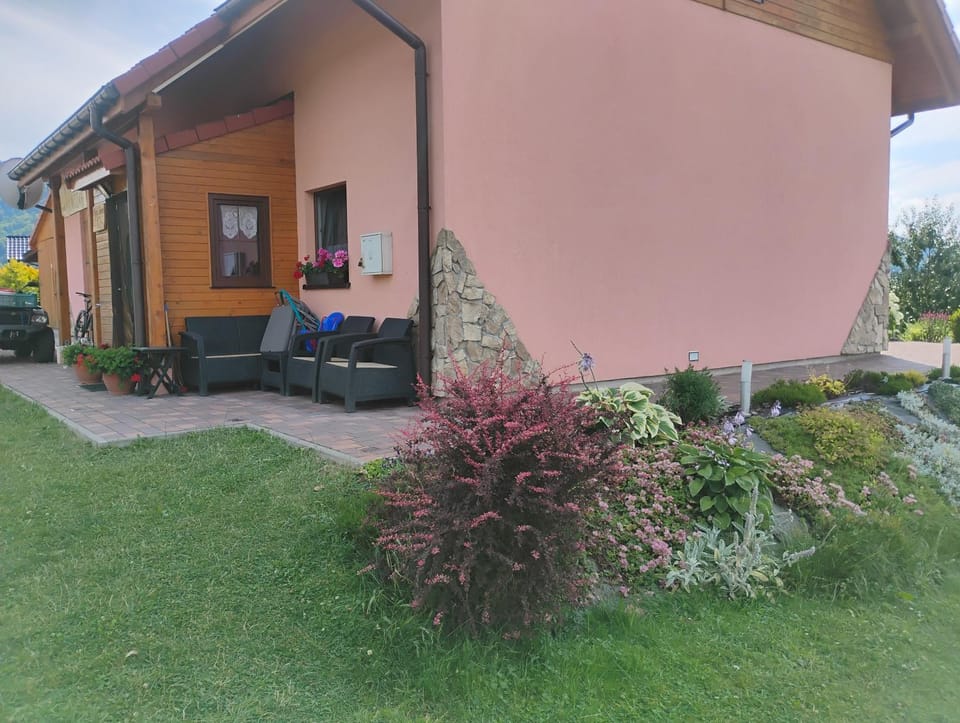 Ranczo pod Klimoską Apartment in Lesser Poland Voivodeship