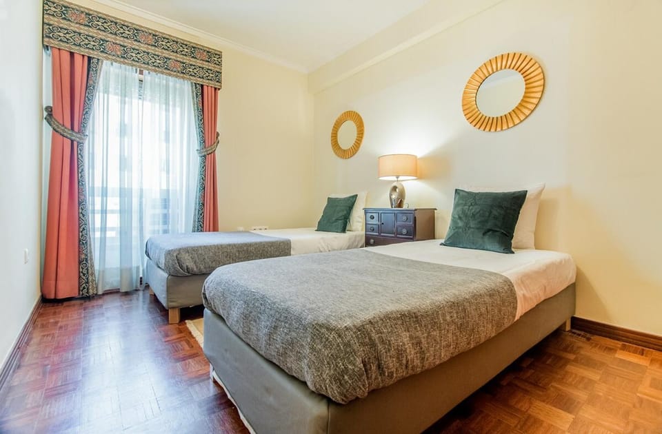 Telheiras Classic Retreat Apartment in Lisbon