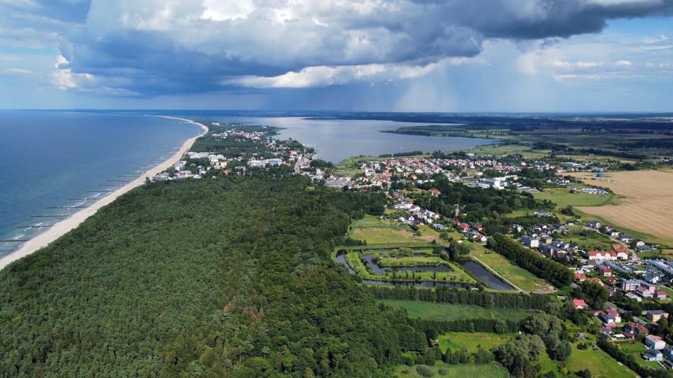 Nearby landmark, Natural landscape, Bird's eye view, Beach, City view, Lake view, Sea view