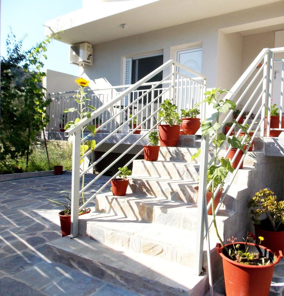 ERA Studios 1 Bed and Breakfast in Skiathos