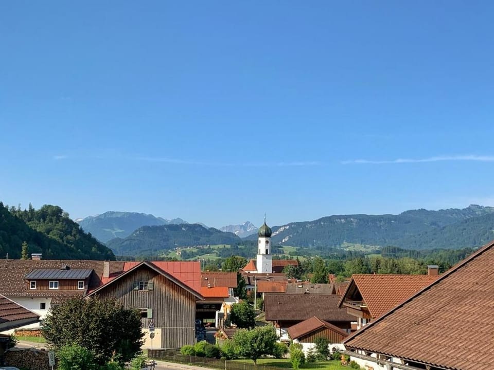 Neighbourhood, View (from property/room), Mountain view, Quiet street view