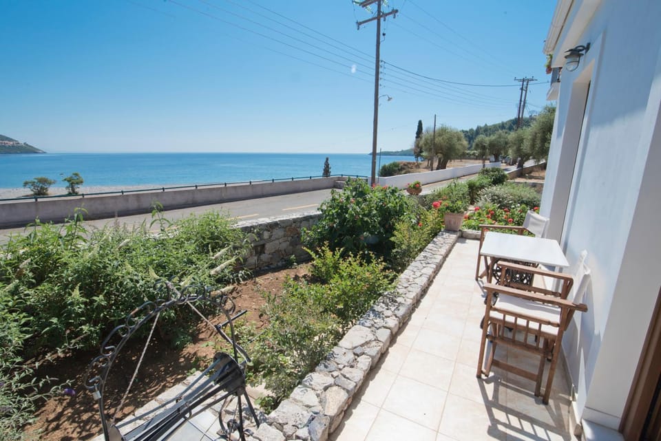 Balcony/Terrace, Garden view, Mountain view, Sea view, Sunrise