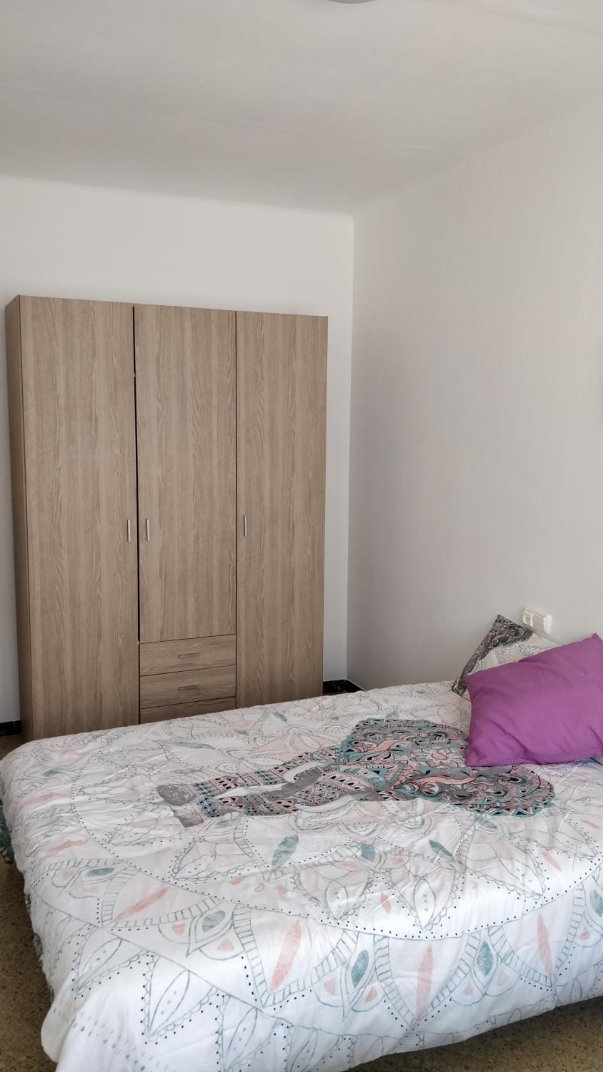 Bed, Photo of the whole room, Bedroom, wardrobe