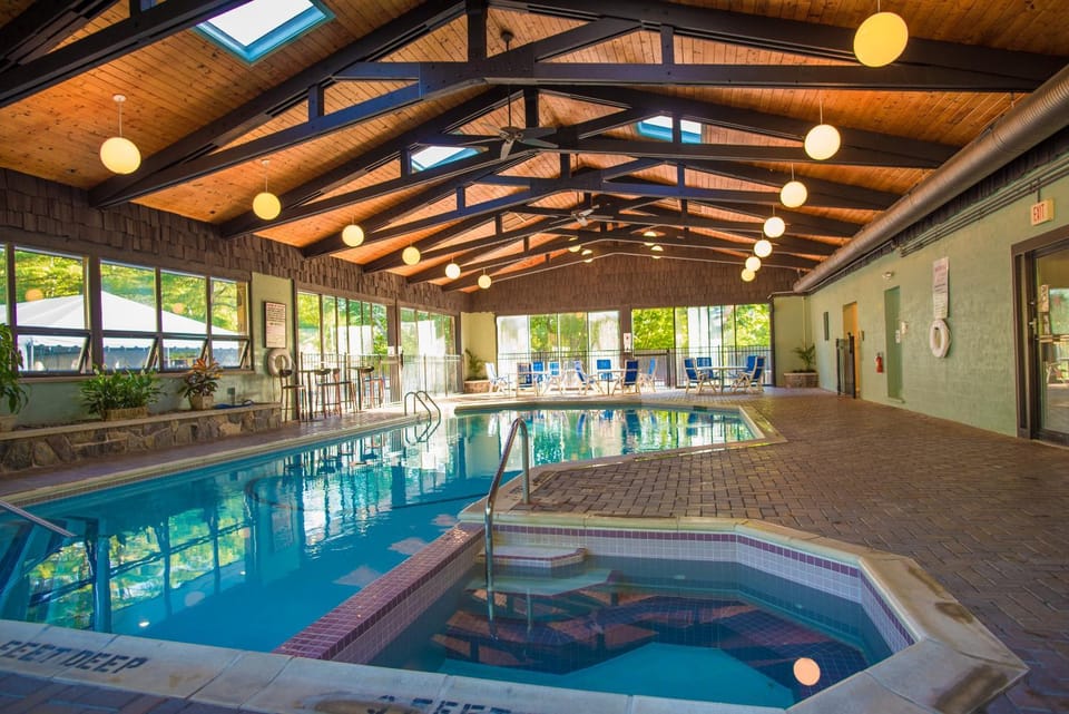 Swimming pool, Swimming pool