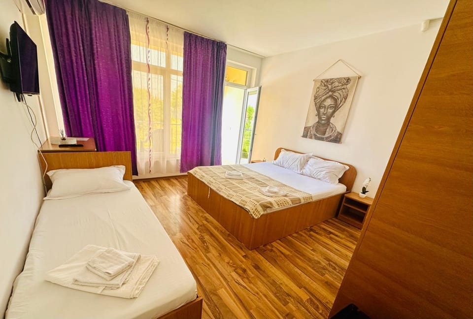 VILA Naty Costinesti Bed and Breakfast in Constanța County