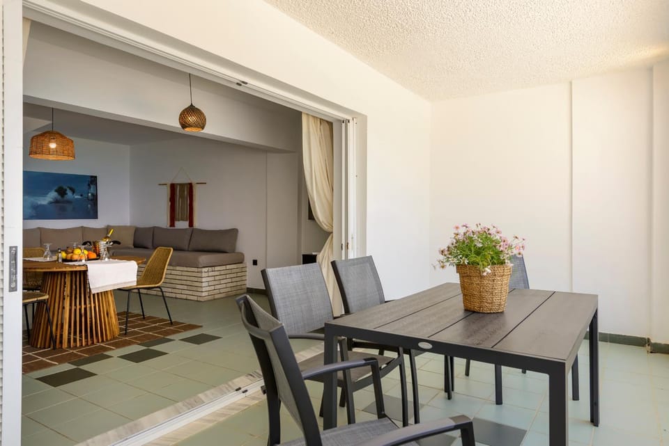 Agali 2 maizonette front of the sea Apartment in Messenia