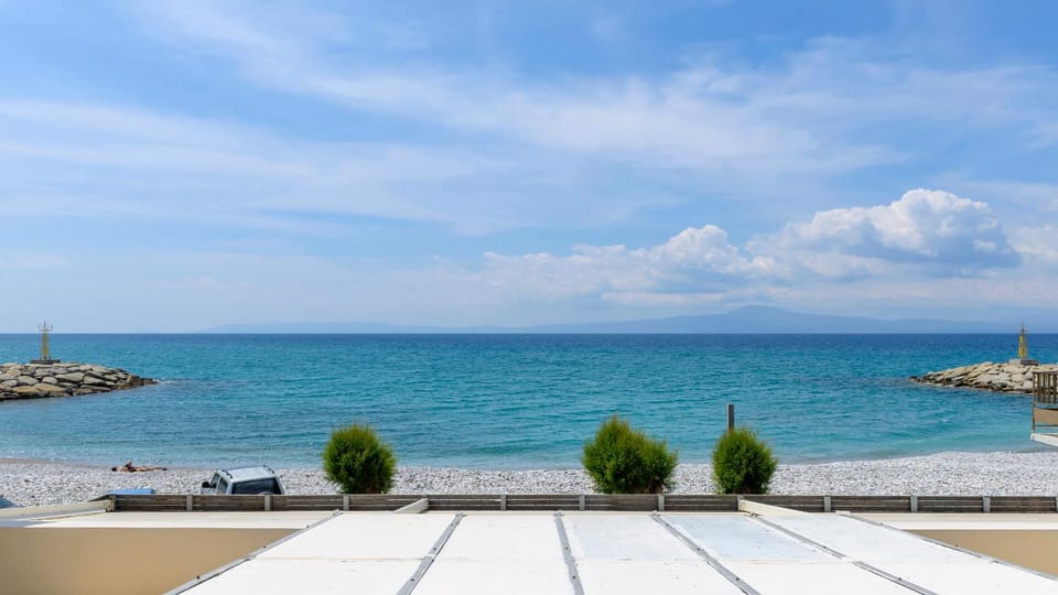Agali 2 maizonette front of the sea Apartment in Messenia