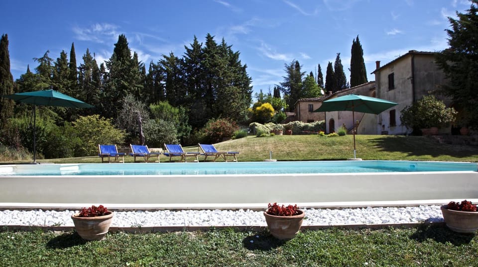 Property building, Swimming pool, Swimming pool