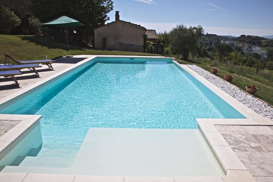 Swimming pool, Swimming pool