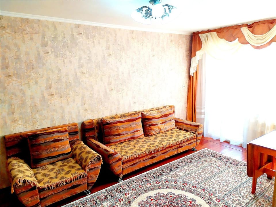 2-х комнатная квартра ЦЕНТР ЦУМ MART Мечеть Apartment in Kazakhstan