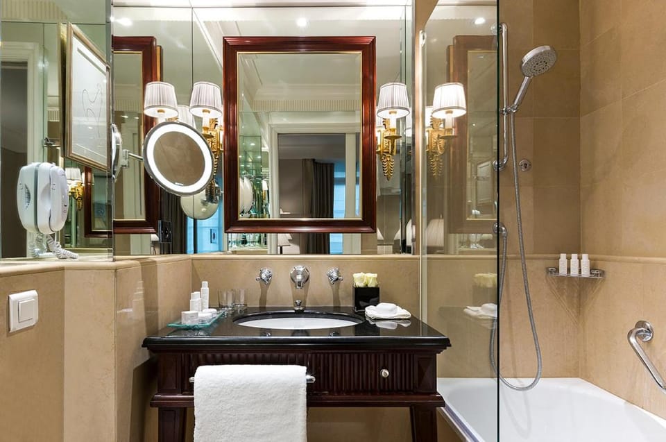 Bathroom, Bath