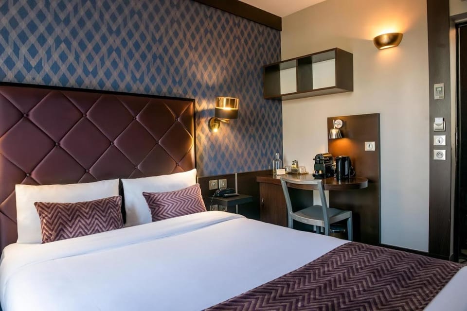 Bed, Coffee/tea facilities, Photo of the whole room, Bedroom